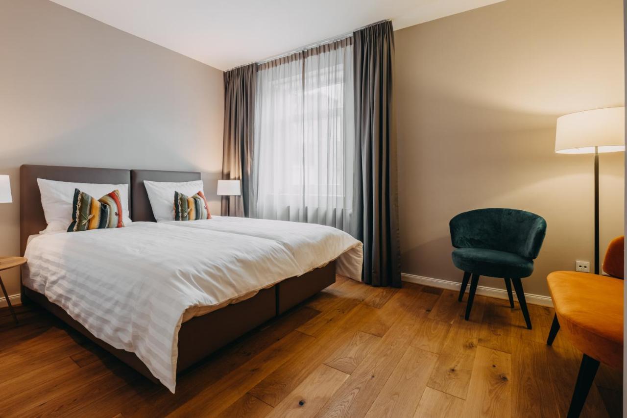 Hotel Zum Heidkrug & Cafe Lil Lüneburg Eksteriør bilde