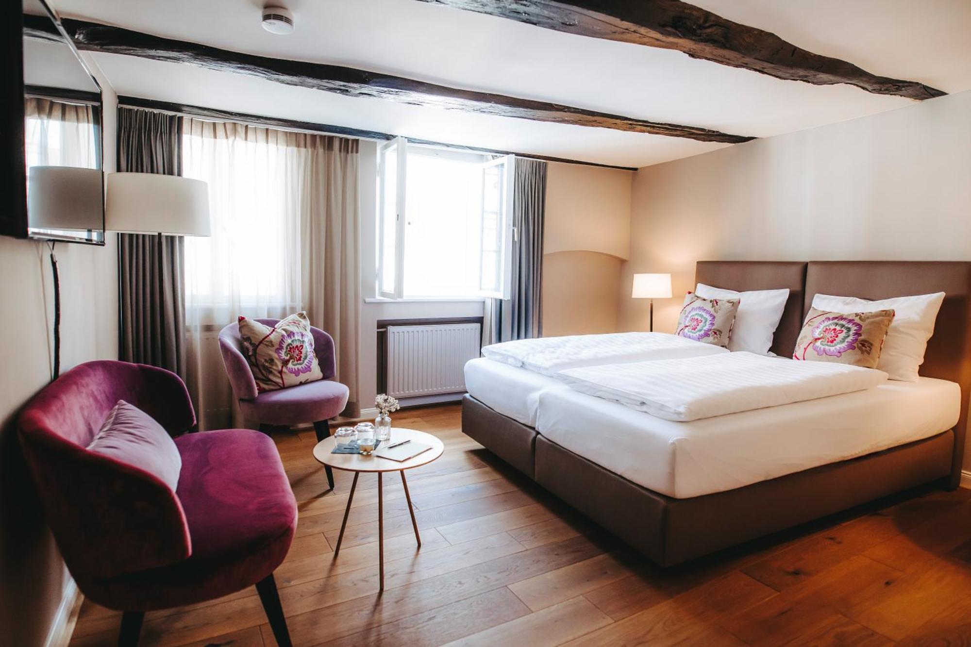 Hotel Zum Heidkrug & Cafe Lil Lüneburg Eksteriør bilde